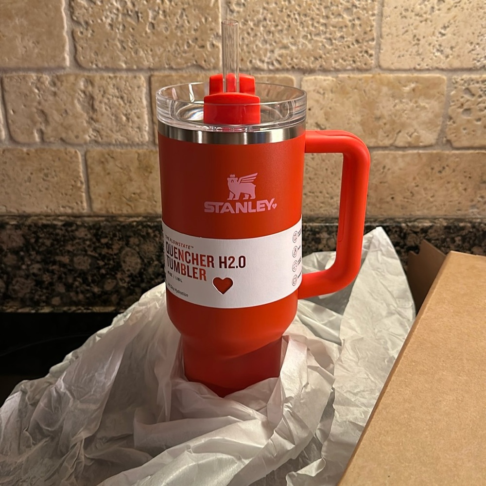 Red Valentine Stanley 40oz